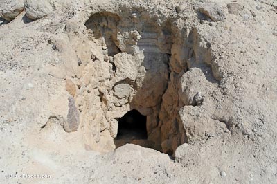Bab-edh-Dhra-Early-Bronze-shaft-tomb-tb061604960-bibleplaces